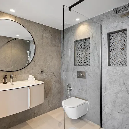 Fully Renovated Frontline Flat Daire