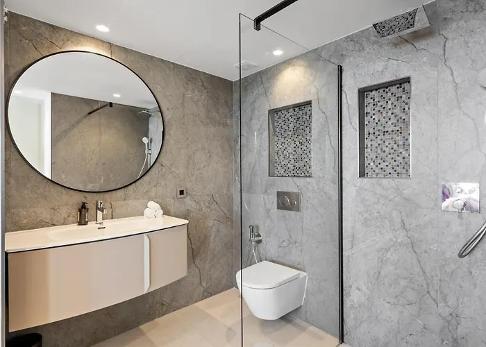 Fully Renovated Frontline Flat Апартаменты